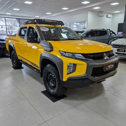 MITSUBISHI L200 TRITON 2.4 16V TURBO DIESEL SPORT SAVANA CD 4P 4X4 AUTOMÁTICO MITSUBISHI L200 TRITON 2.4 16V TURBO DIESEL SPORT SAVANA CD 4P 4X4 AUTOMÁTICO